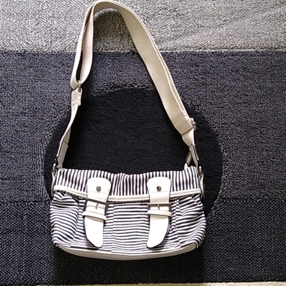 Cute striped bag!❤️